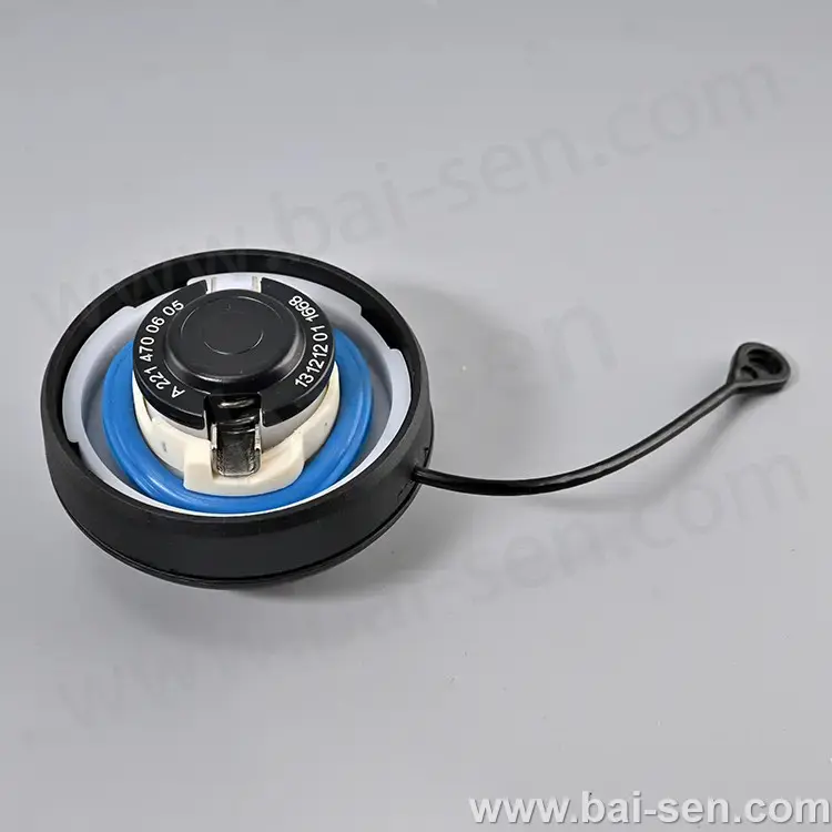 奔驰油箱盖